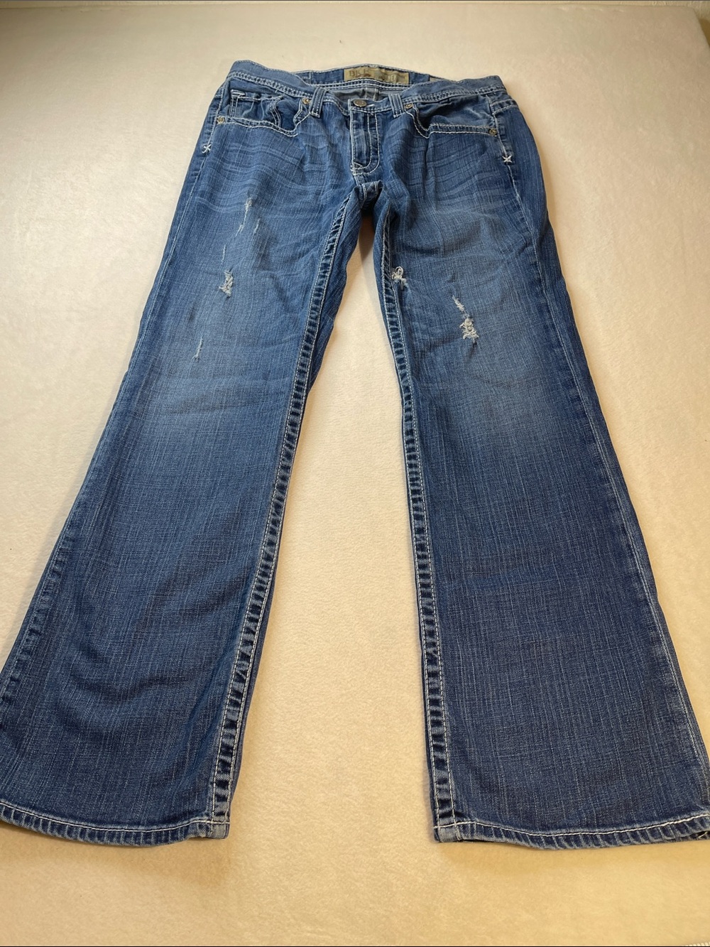 BKE DEREK SIZE 33 Men's Blue DENIM Bootcut Distressed Jeans